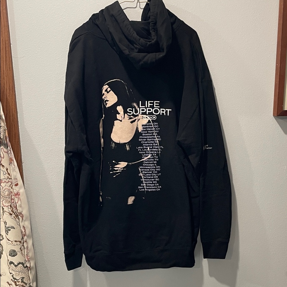 Madison Beer Black Hoodie Size 2X